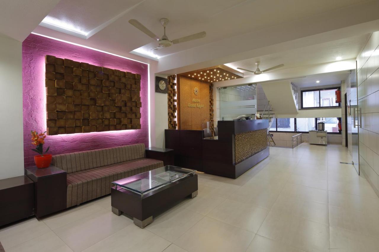 Hotel Good Night Amhedabad Dış mekan fotoğraf