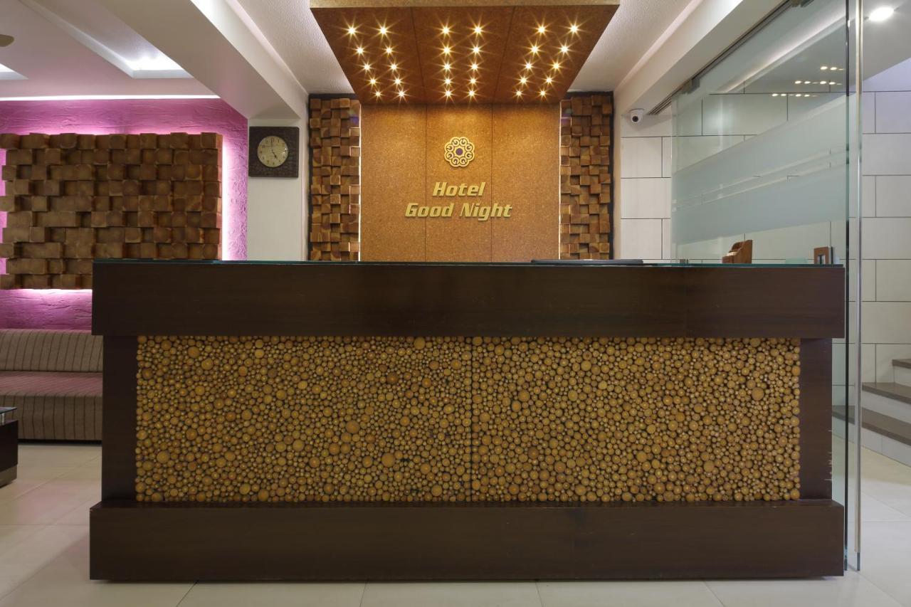 Hotel Good Night Amhedabad Dış mekan fotoğraf